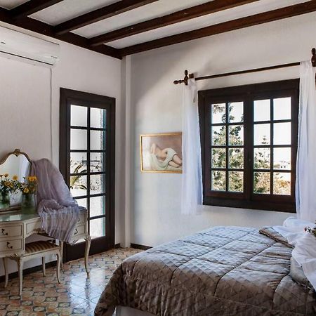 Villa Velissarios: Wonderful Villa Next To Beach Aegina Extérieur photo