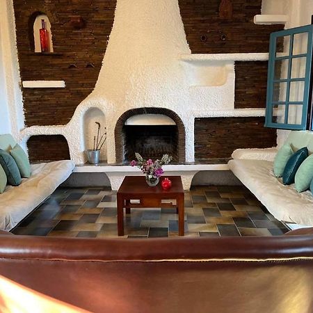 Villa Velissarios: Wonderful Villa Next To Beach Aegina Extérieur photo